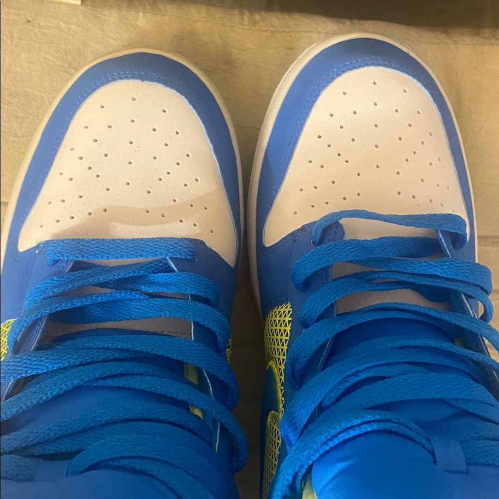 Nike Blue and Neon Yellow High-Top Sneakers - Picture 5 of 8